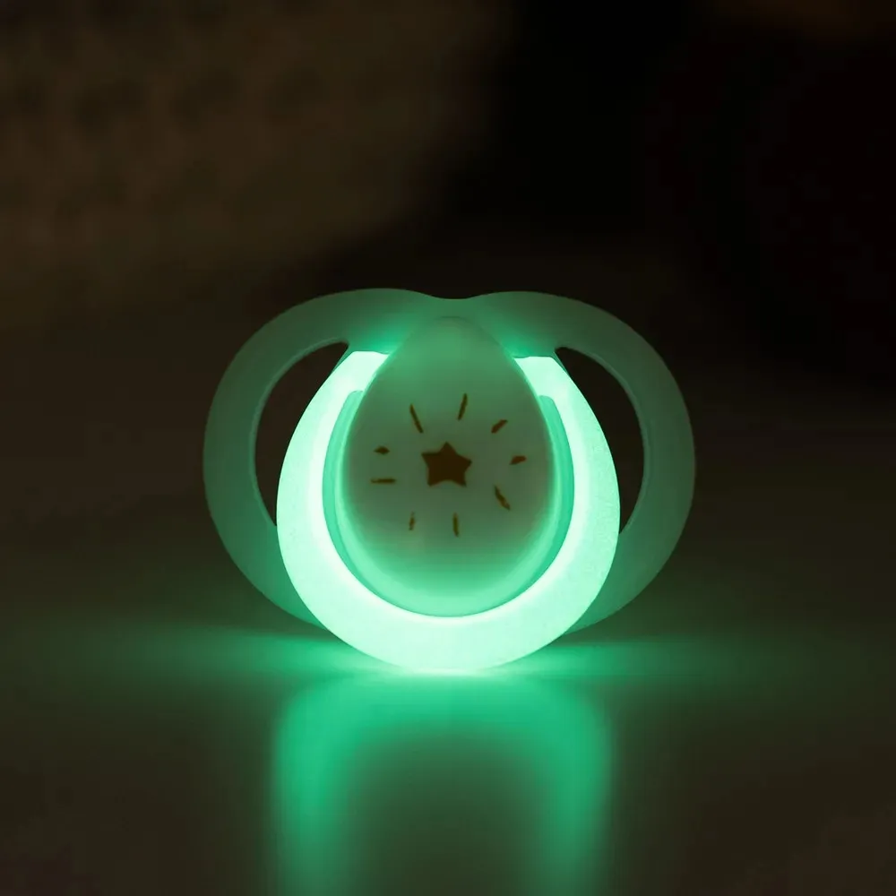 https://www.roshko.bg/media/catalog/product/cache/1/image/9df78eab33525d08d6e5fb8d27136e95/z/a/Tommee Tippee Ортодонтични залъгалки Night Time, 2 броя.webp