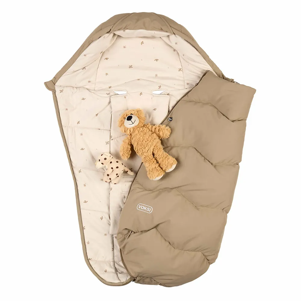 https://www.roshko.bg/media/catalog/product/cache/1/image/9df78eab33525d08d6e5fb8d27136e95/z/i/ чувалче за количка и столче за кола в едно Voksi® Explorer.webp