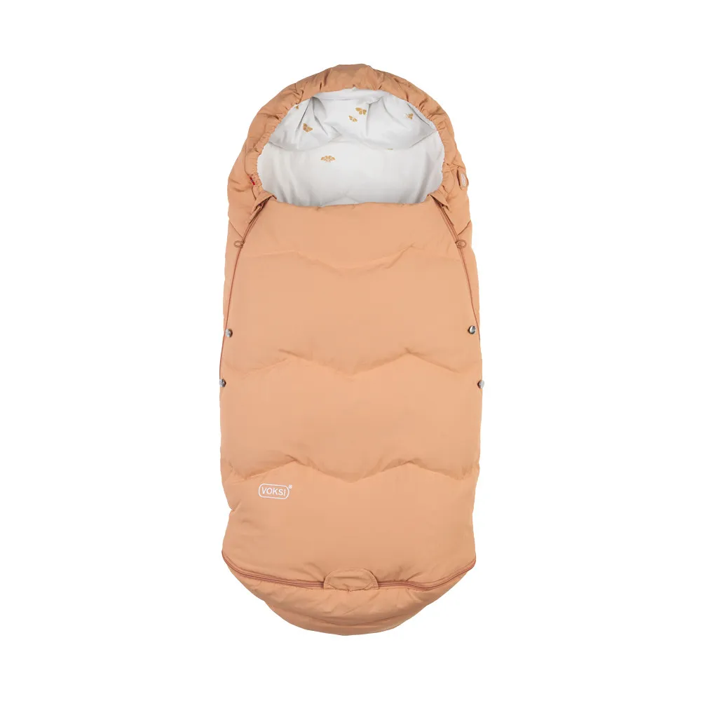 https://www.roshko.bg/media/catalog/product/cache/1/image/9df78eab33525d08d6e5fb8d27136e95/z/i/zimno-chuvalche-za-stolche-za-kola-voksi-peach.webp