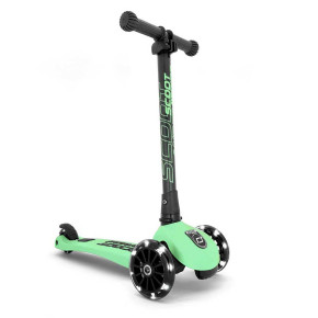 Scoot and Ride HIGHWAYKICK 3 LED сгъваема тротинетка със светещи колела - Kiwi