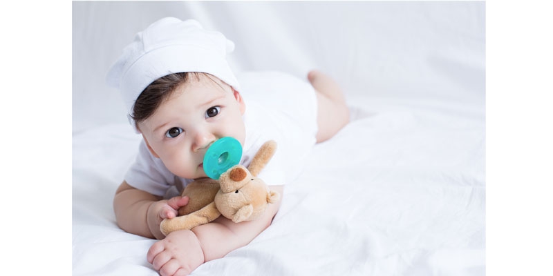 Minikoioi Sleep Buddy мека играчка със залъгалка